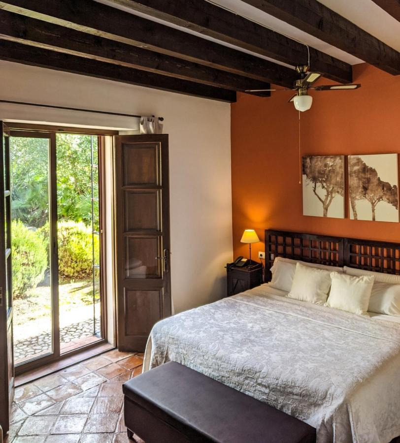 Hotel Fuente Del Sol อันเตเกรา ภายนอก รูปภาพ