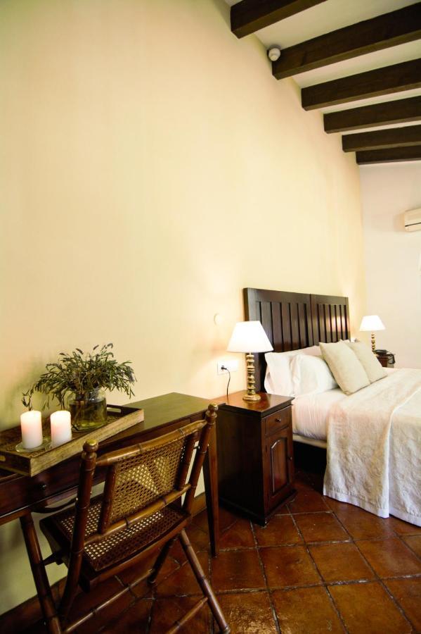 Hotel Fuente Del Sol อันเตเกรา ภายนอก รูปภาพ