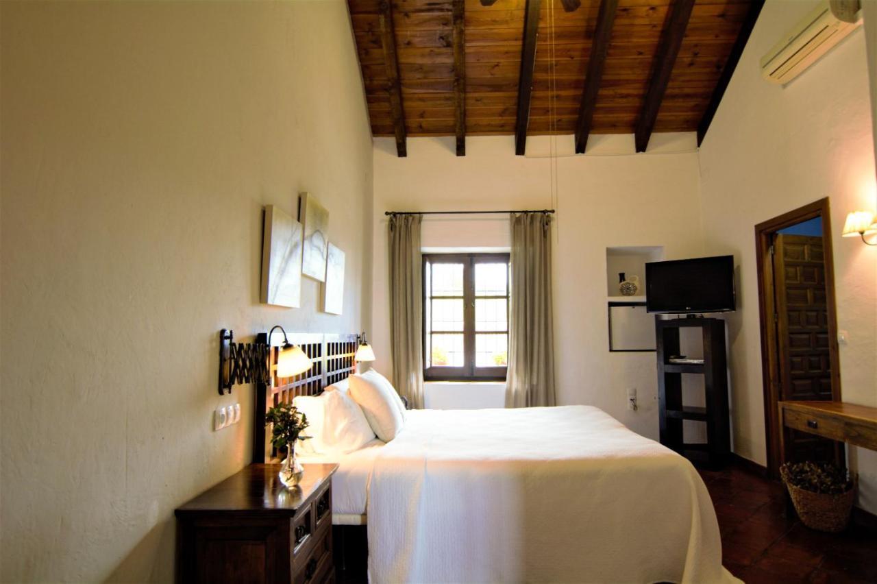 Hotel Fuente Del Sol อันเตเกรา ภายนอก รูปภาพ