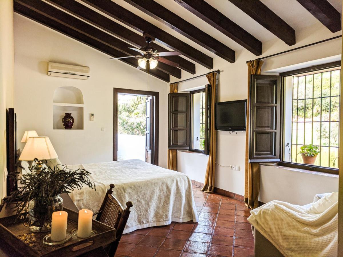 Hotel Fuente Del Sol อันเตเกรา ภายนอก รูปภาพ