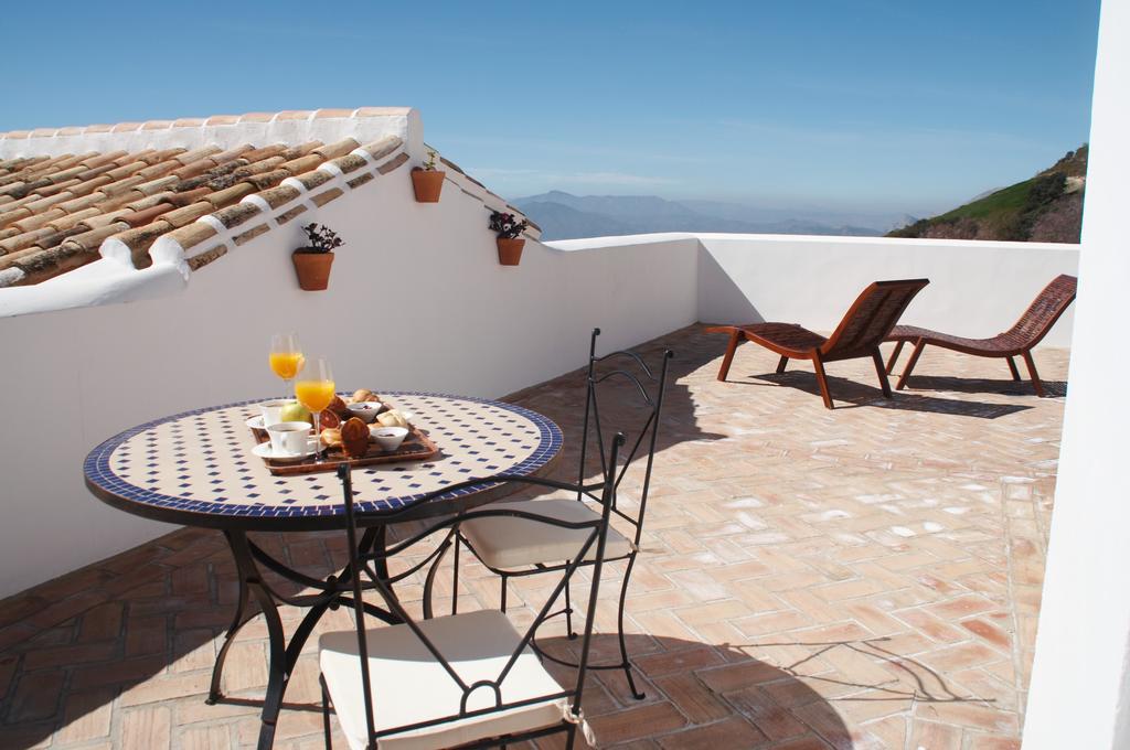 Hotel Fuente Del Sol อันเตเกรา ภายนอก รูปภาพ